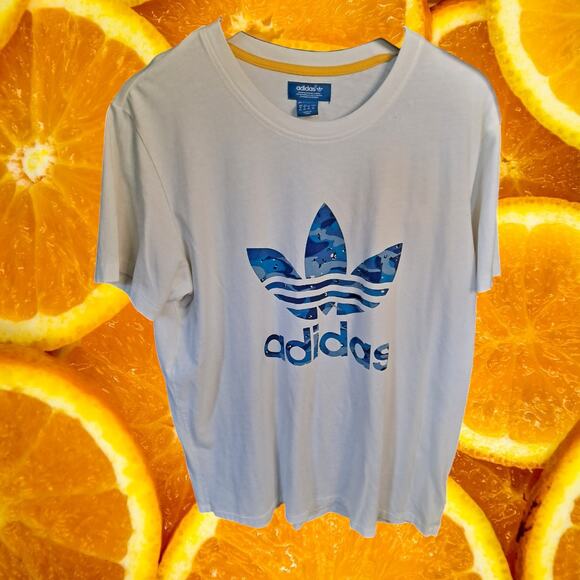 Vintage Adidas Single Stitch with Blue Logo on Front Size XL - Picture 1 of 5